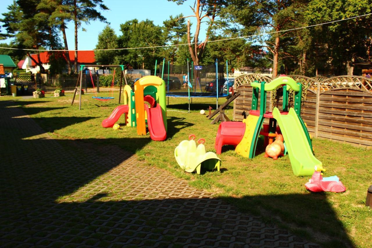 Ferienhaus Holiday Home Domki RAJ Jarosławiec Exterior foto