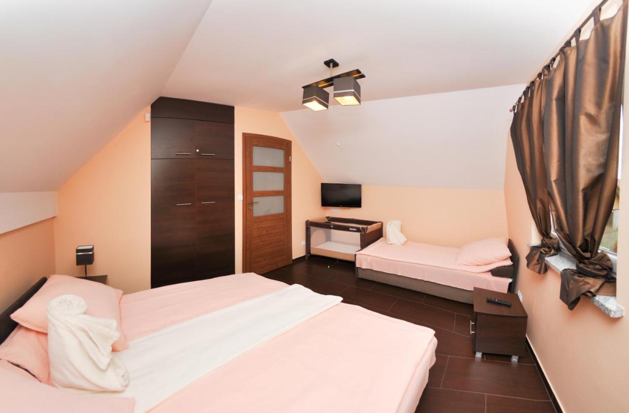 Ferienhaus Holiday Home Domki RAJ Jarosławiec Exterior foto