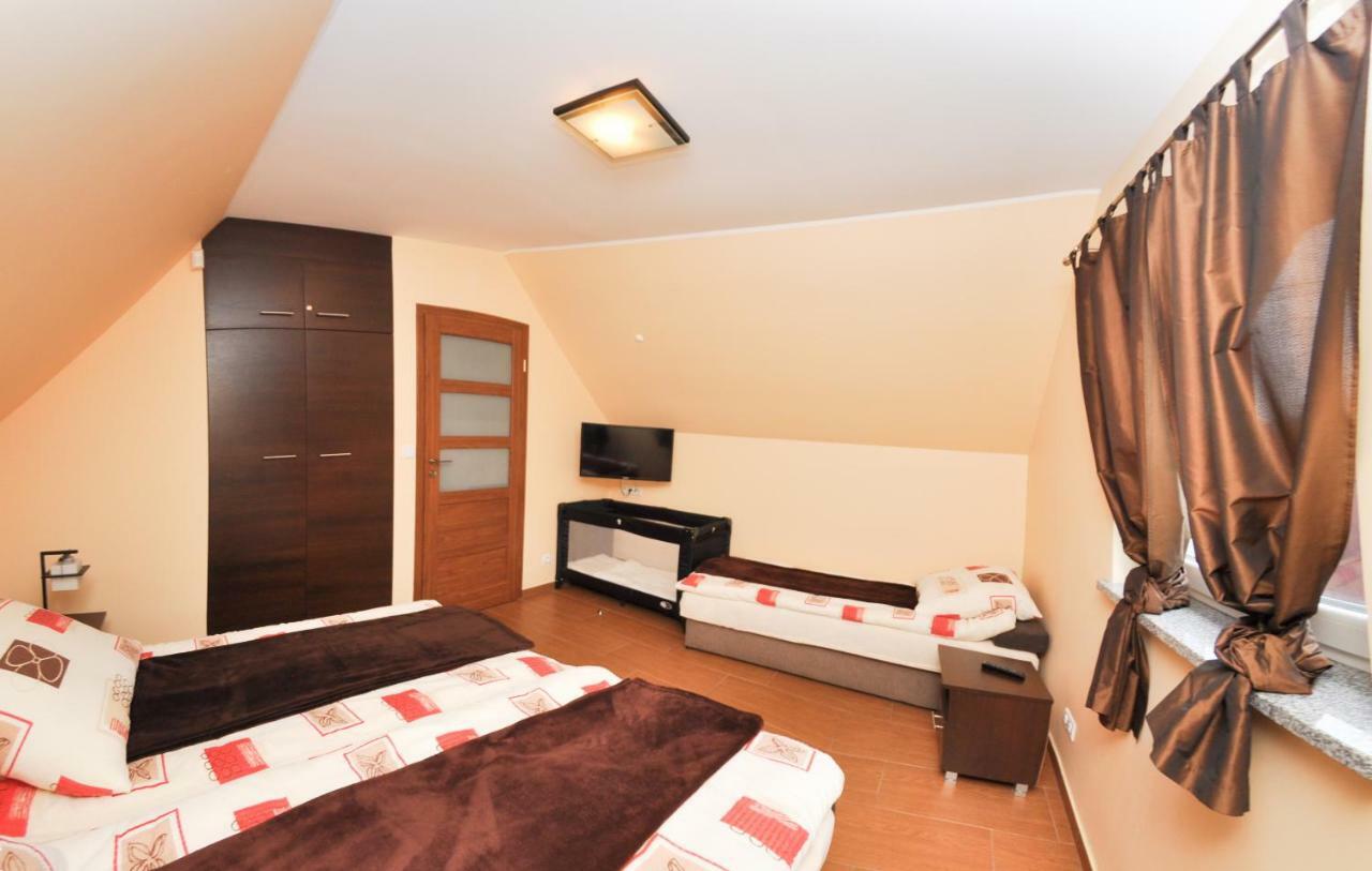 Ferienhaus Holiday Home Domki RAJ Jarosławiec Exterior foto